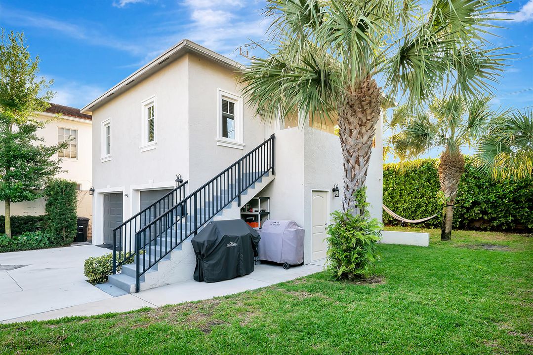 For Sale: $1,995,000 (5 beds, 3 baths, 2503 Square Feet)