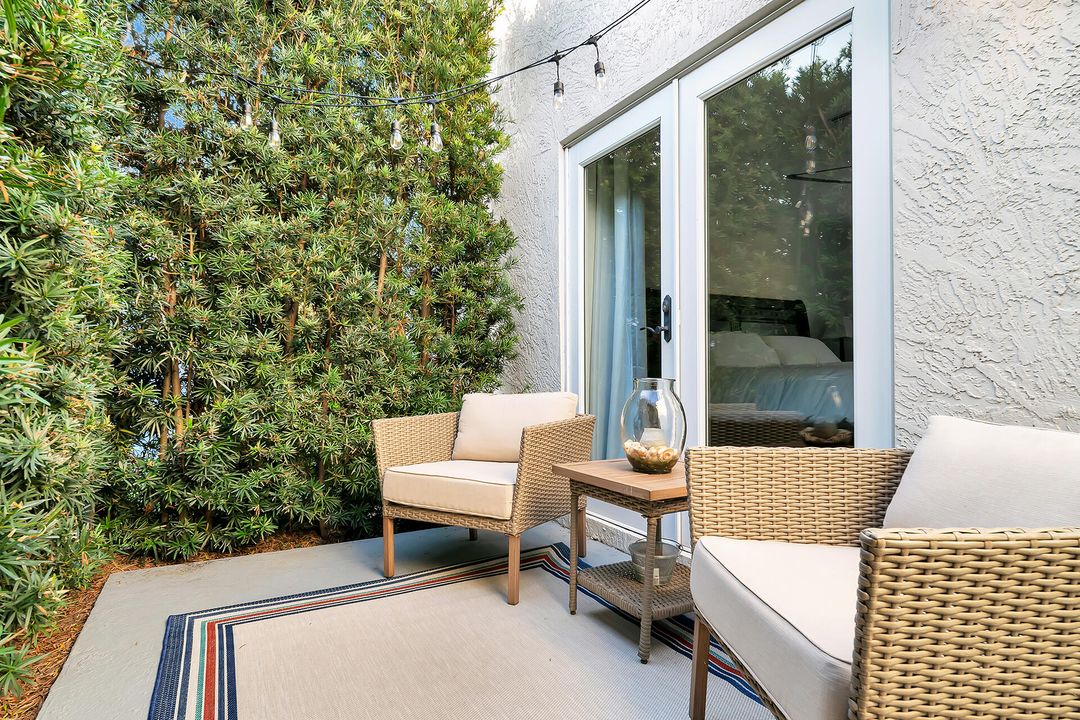 For Sale: $1,995,000 (5 beds, 3 baths, 2503 Square Feet)