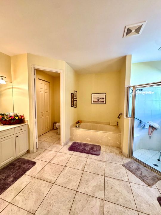 En Venta: $725,000 (4 camas, 3 baños, 2826 Pies cuadrados)