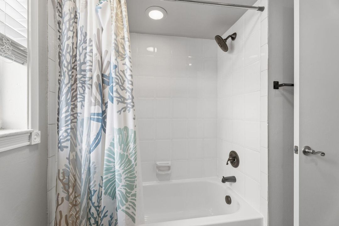 待售: $379,000 (3 贝兹, 2 浴室, 1686 平方英尺)