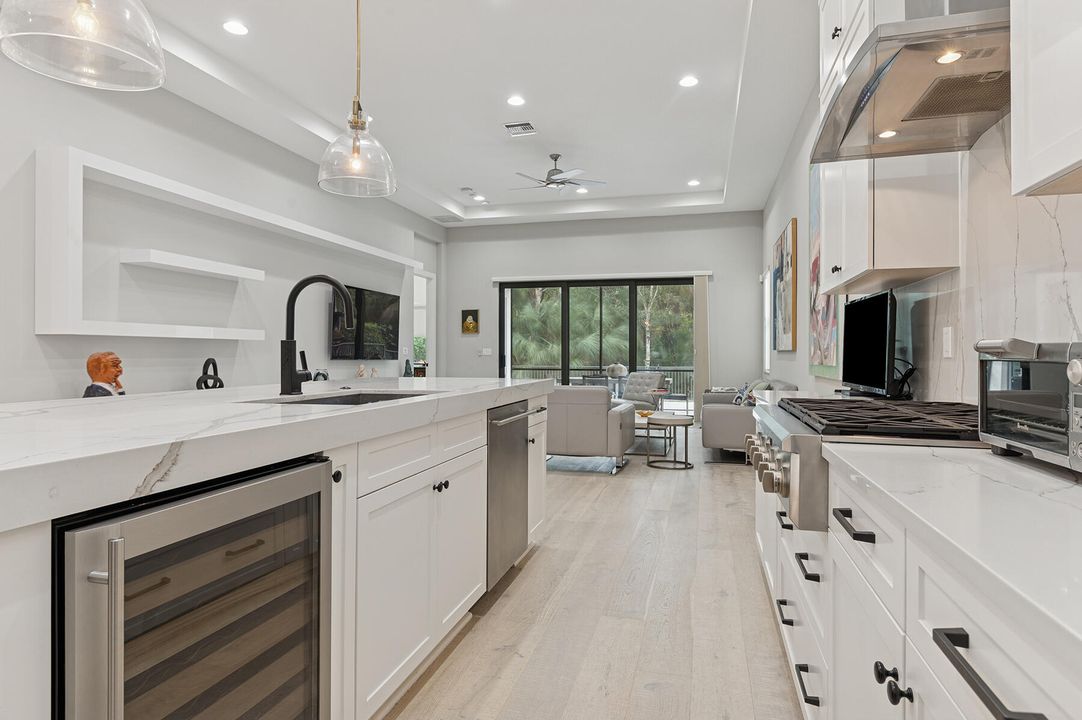 待售: $1,499,900 (3 贝兹, 2 浴室, 2381 平方英尺)