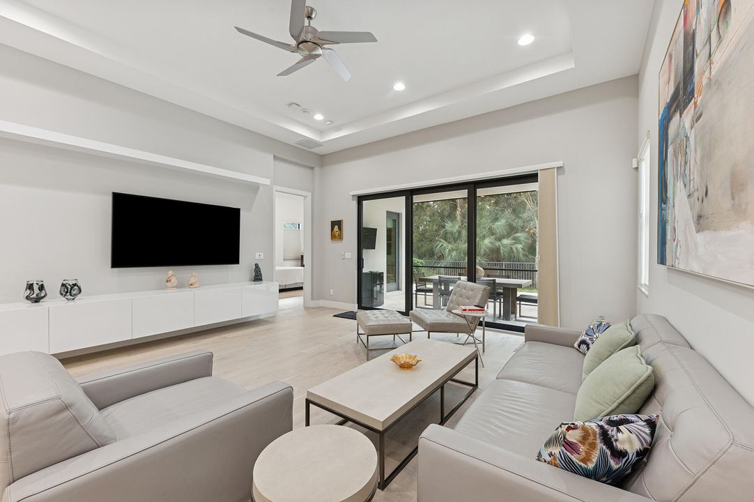 待售: $1,499,900 (3 贝兹, 2 浴室, 2381 平方英尺)