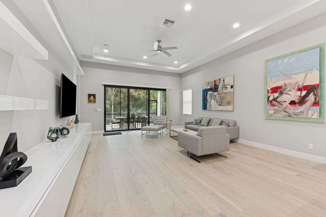 待售: $1,499,900 (3 贝兹, 2 浴室, 2381 平方英尺)