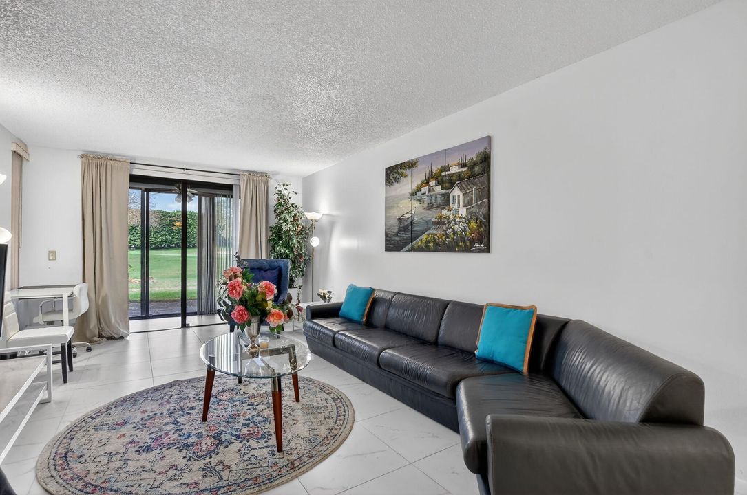 For Rent: $3,500 (2 beds, 2 baths, 1300 Square Feet)