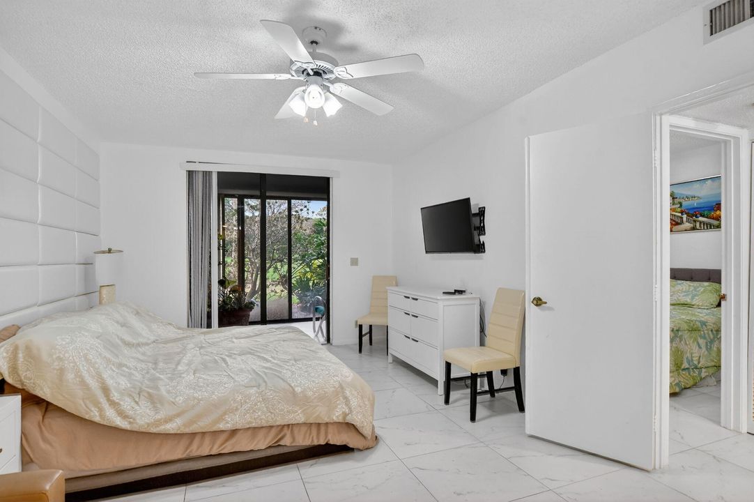 For Rent: $3,500 (2 beds, 2 baths, 1300 Square Feet)