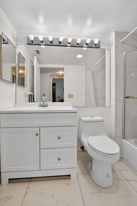 For Rent: $3,500 (2 beds, 2 baths, 1300 Square Feet)