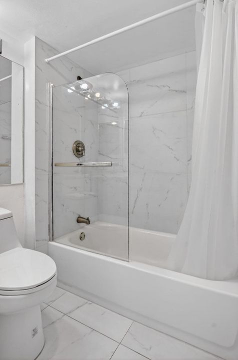 For Rent: $3,500 (2 beds, 2 baths, 1300 Square Feet)