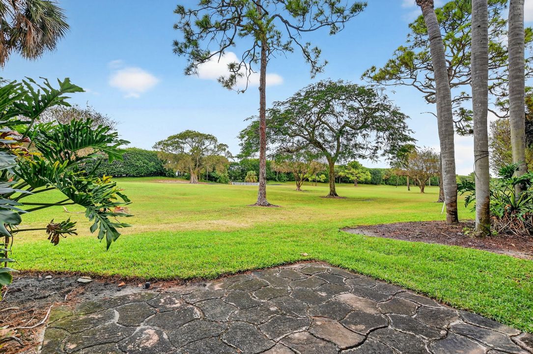 For Rent: $3,500 (2 beds, 2 baths, 1300 Square Feet)