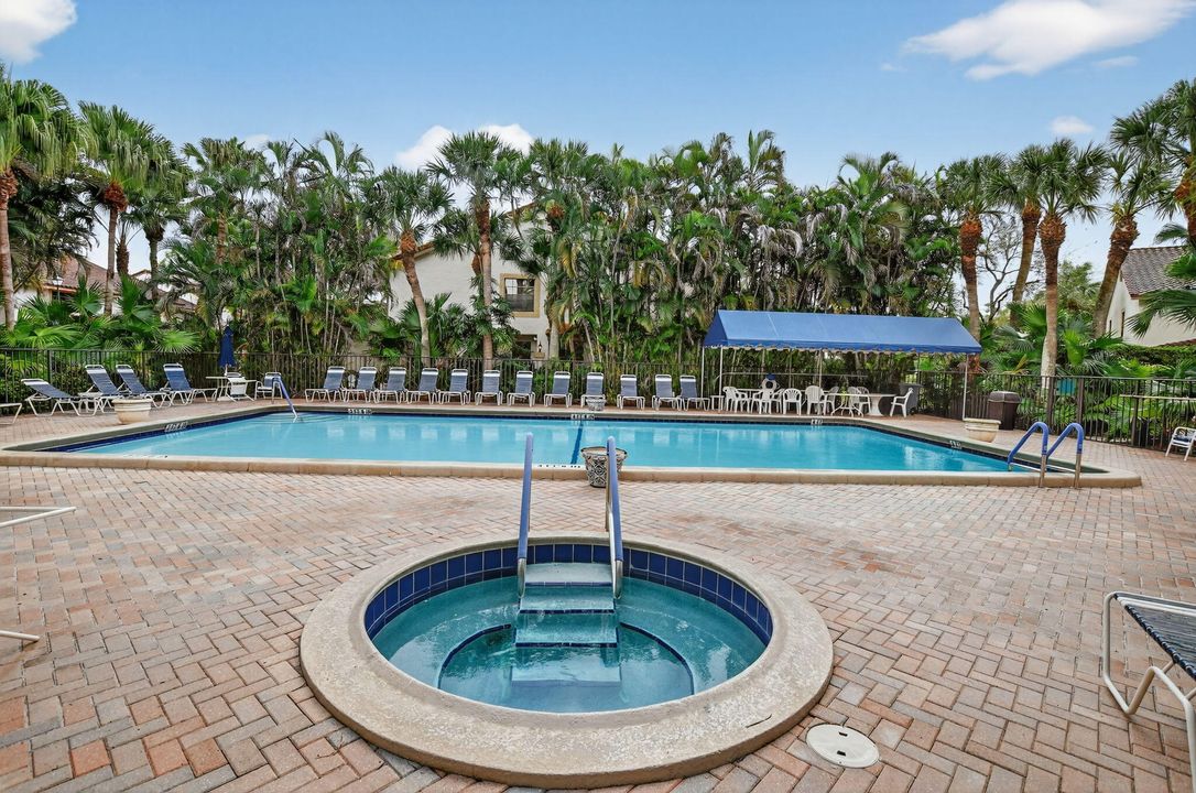 For Rent: $3,500 (2 beds, 2 baths, 1300 Square Feet)