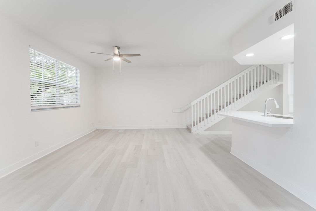 For Rent: $3,995 (3 beds, 3 baths, 2178 Square Feet)