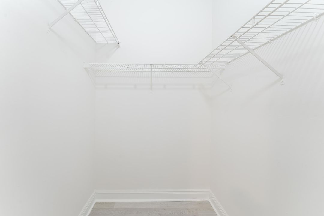 For Rent: $3,995 (3 beds, 3 baths, 2178 Square Feet)