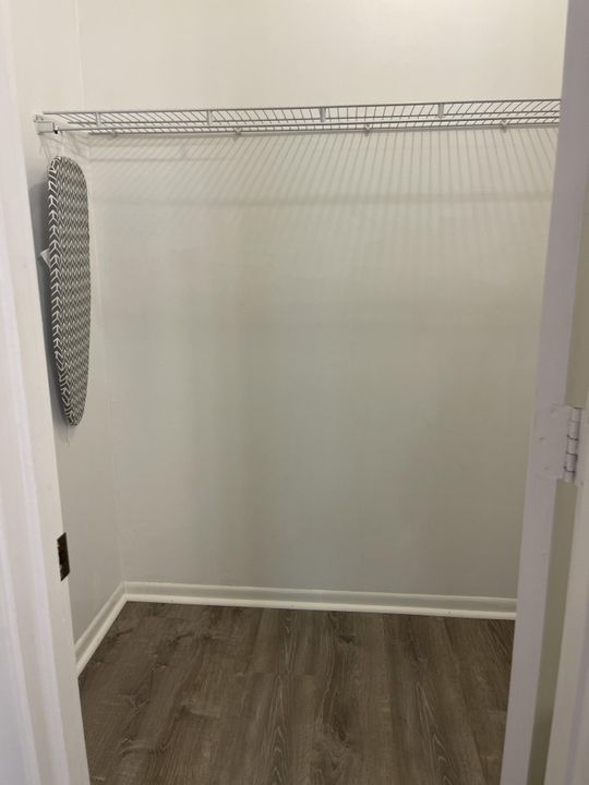 For Rent: $1,850 (2 beds, 2 baths, 1167 Square Feet)