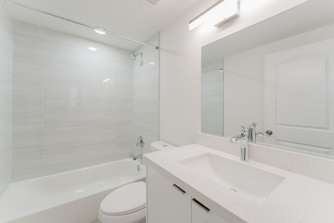 For Rent: $3,995 (3 beds, 3 baths, 2178 Square Feet)