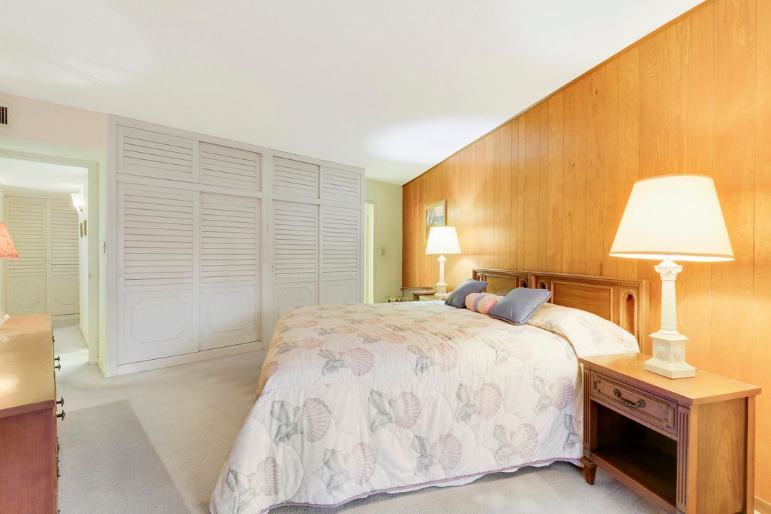 待售: $225,000 (2 贝兹, 2 浴室, 869 平方英尺)