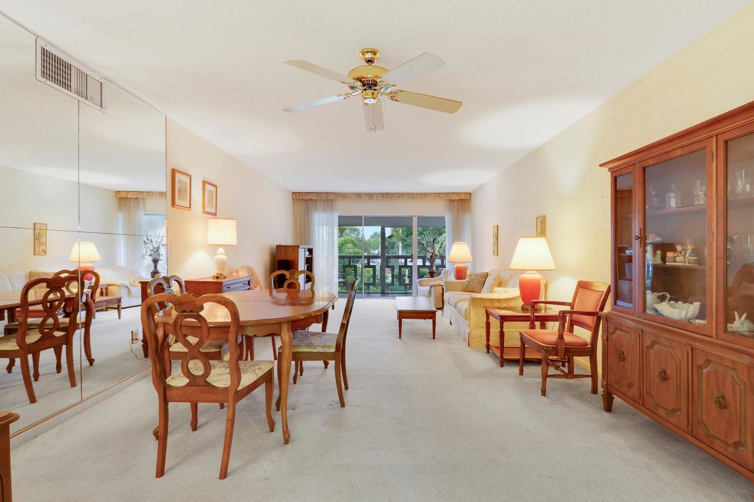 待售: $225,000 (2 贝兹, 2 浴室, 869 平方英尺)