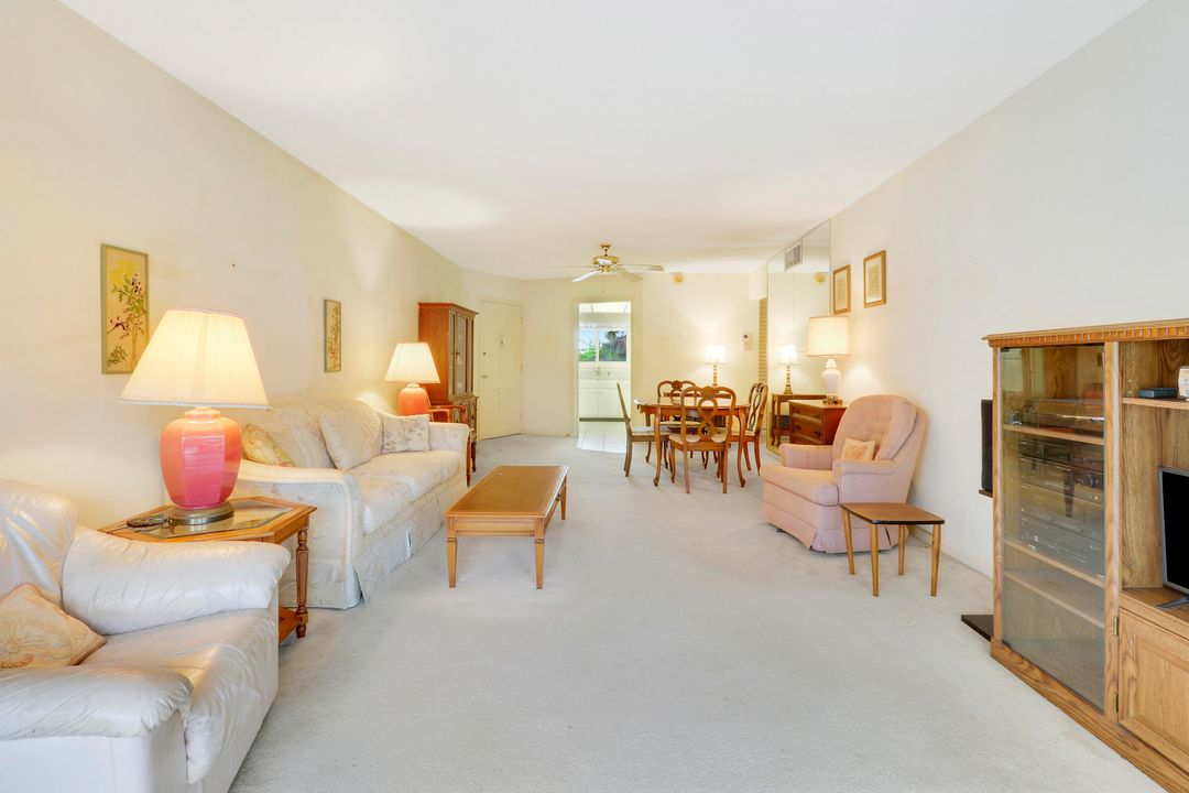 待售: $225,000 (2 贝兹, 2 浴室, 869 平方英尺)