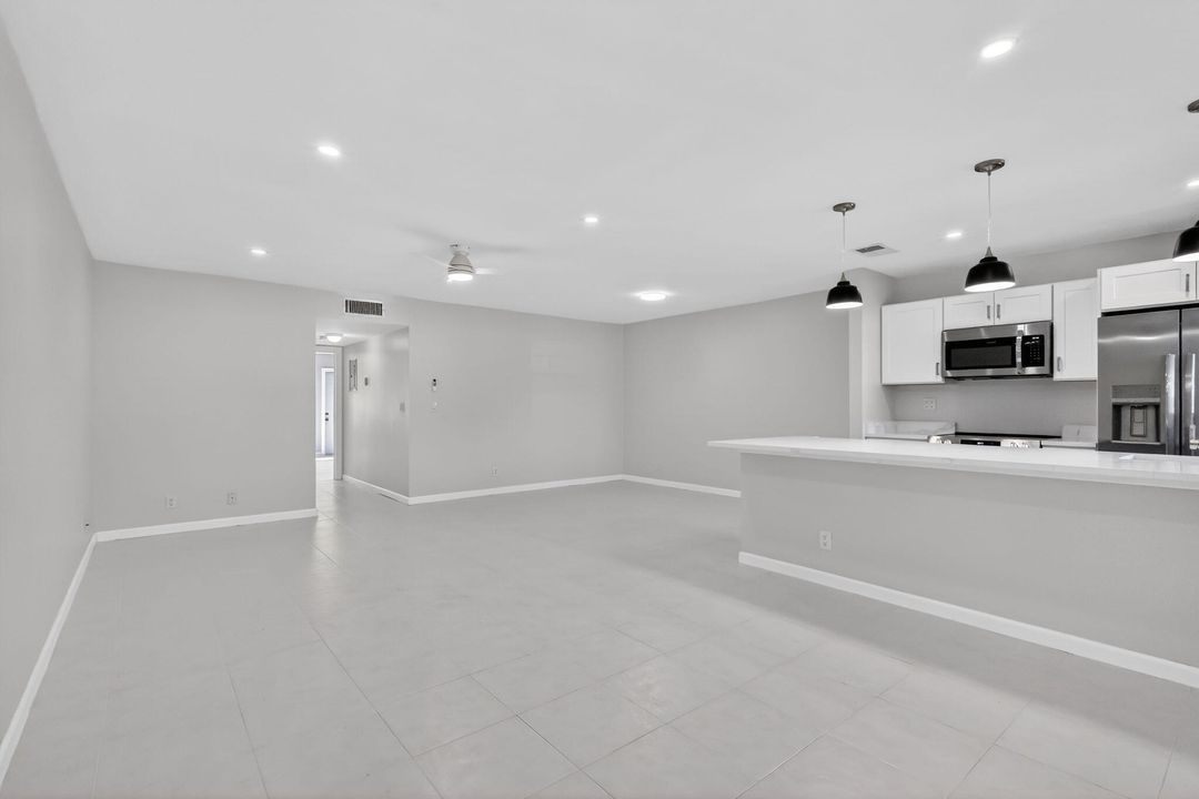 На продажу: $189,000 (1 спален, 1 ванн, 1068 Квадратных фут)