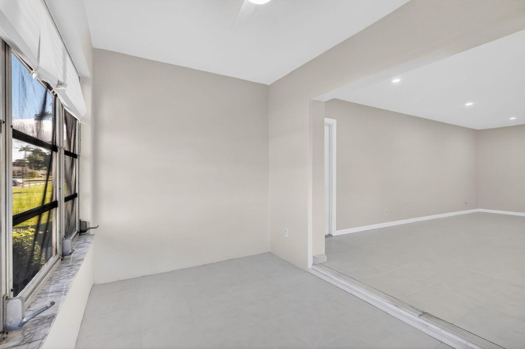 На продажу: $189,000 (1 спален, 1 ванн, 1068 Квадратных фут)