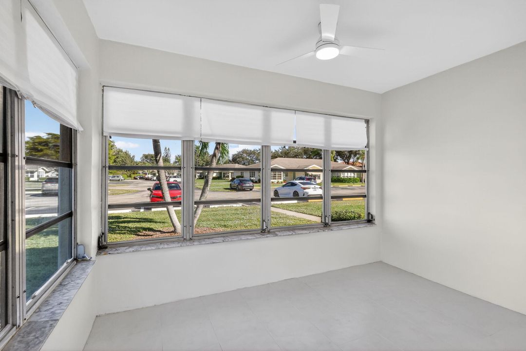 На продажу: $189,000 (1 спален, 1 ванн, 1068 Квадратных фут)