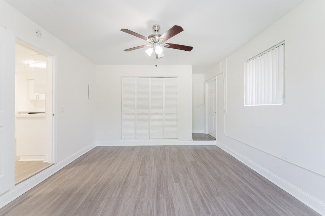 For Rent: $4,995 (4 beds, 2 baths, 1902 Square Feet)