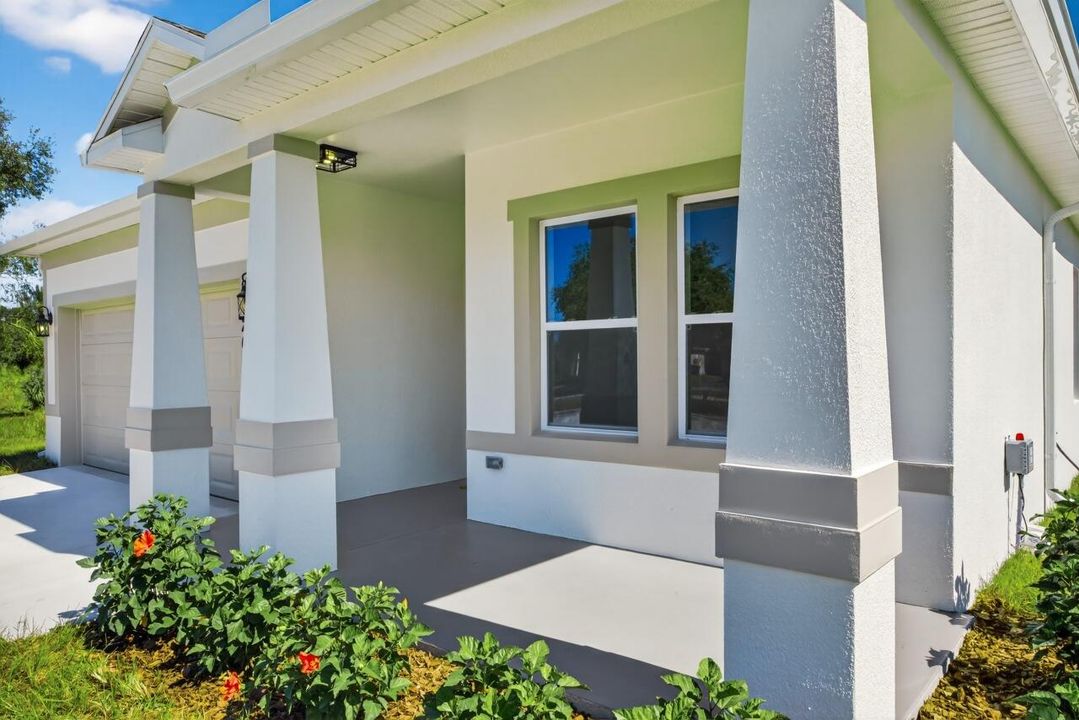 For Sale: $389,000 (3 beds, 2 baths, 1790 Square Feet)