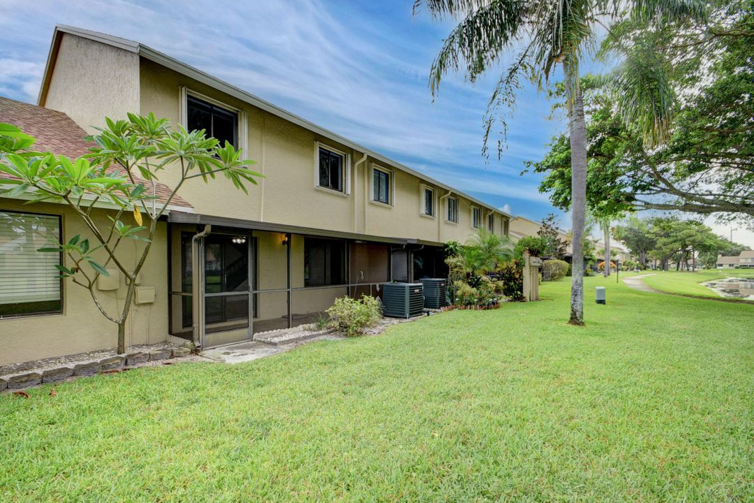 出租: $2,700 (2 贝兹, 2 浴室, 1632 平方英尺)