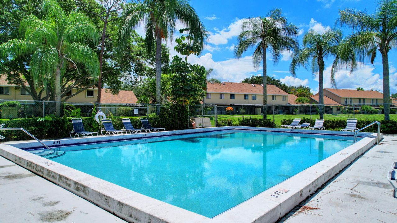 出租: $2,700 (2 贝兹, 2 浴室, 1632 平方英尺)