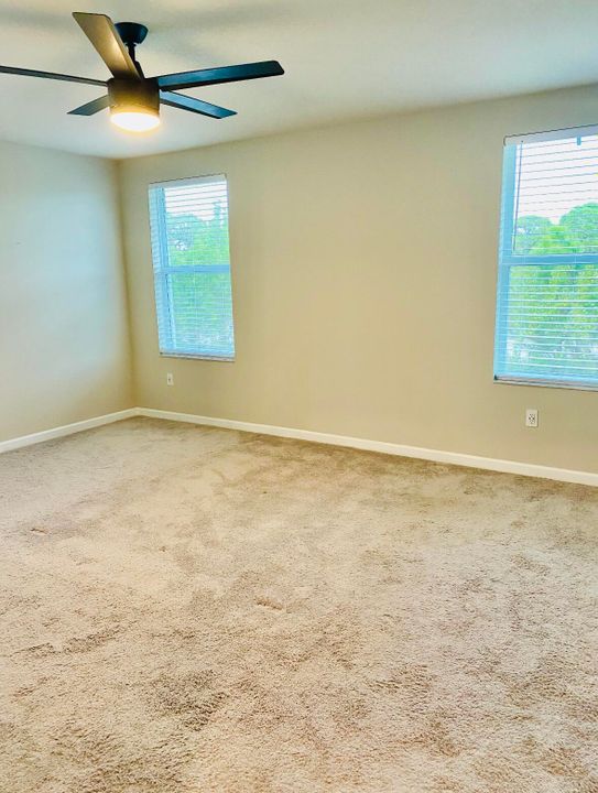 For Rent: $3,000 (3 beds, 2 baths, 1804 Square Feet)