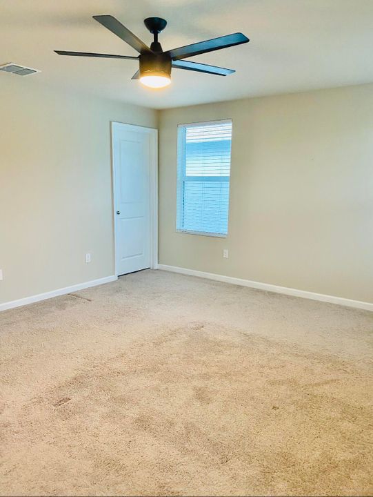 For Rent: $3,000 (3 beds, 2 baths, 1804 Square Feet)