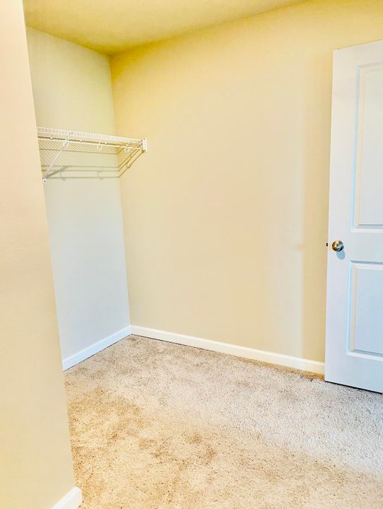 For Rent: $3,000 (3 beds, 2 baths, 1804 Square Feet)