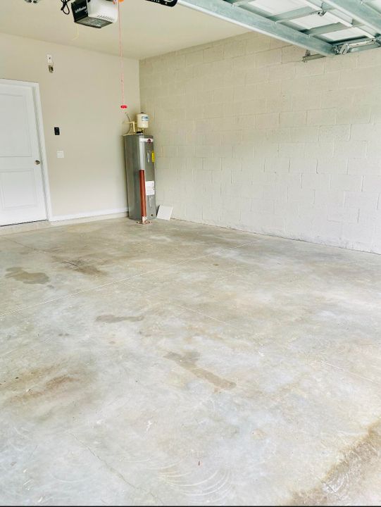 For Rent: $3,000 (3 beds, 2 baths, 1804 Square Feet)