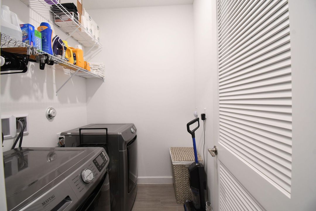 待售: $429,900 (3 贝兹, 2 浴室, 1693 平方英尺)