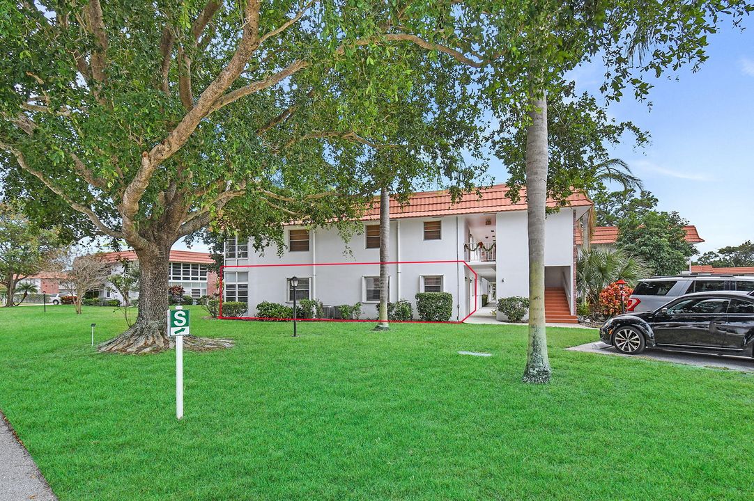 For Sale: $155,000 (2 beds, 2 baths, 1089 Square Feet)