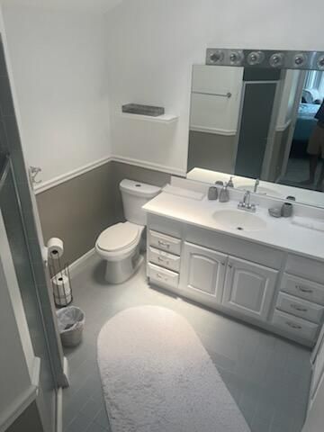 For Rent: $1,000 (1 beds, 1 baths, 2396 Square Feet)