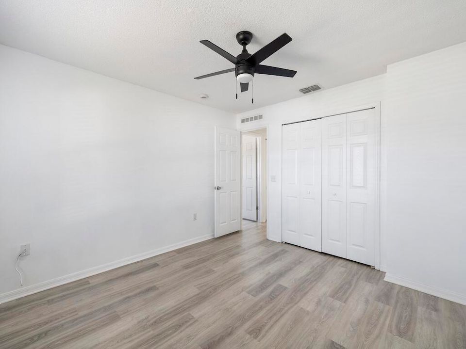 For Rent: $3,500 (4 beds, 2 baths, 2792 Square Feet)