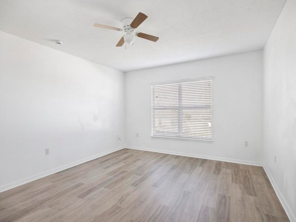 For Rent: $3,500 (4 beds, 2 baths, 2792 Square Feet)