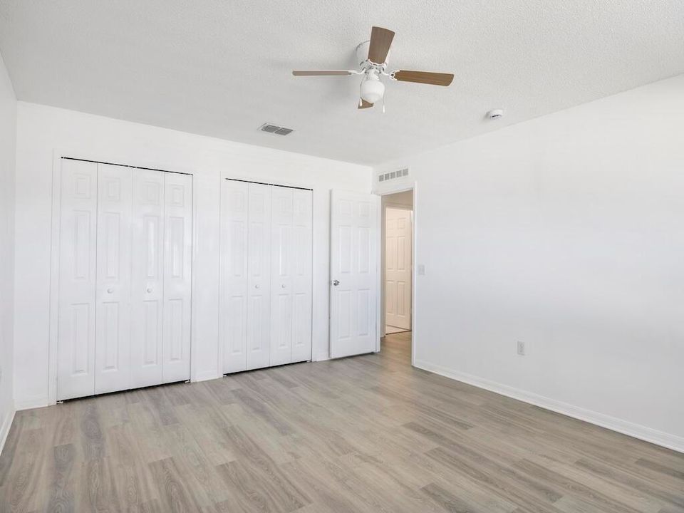 For Rent: $3,500 (4 beds, 2 baths, 2792 Square Feet)