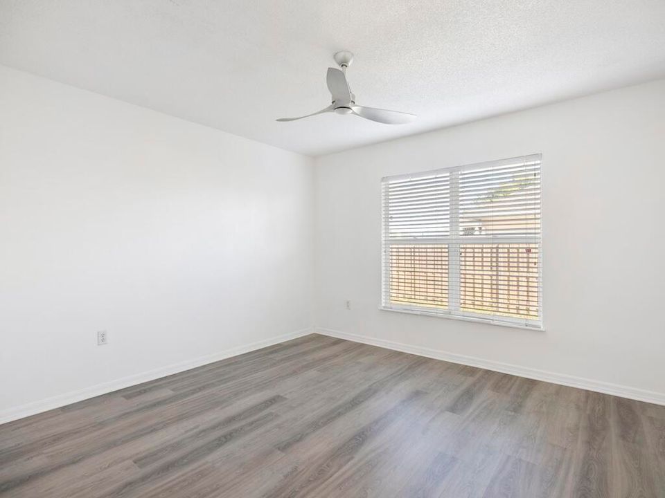 For Rent: $3,500 (4 beds, 2 baths, 2792 Square Feet)