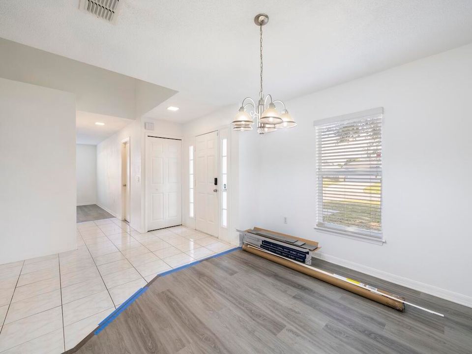 For Rent: $3,500 (4 beds, 2 baths, 2792 Square Feet)