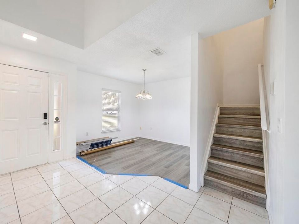 For Rent: $3,500 (4 beds, 2 baths, 2792 Square Feet)