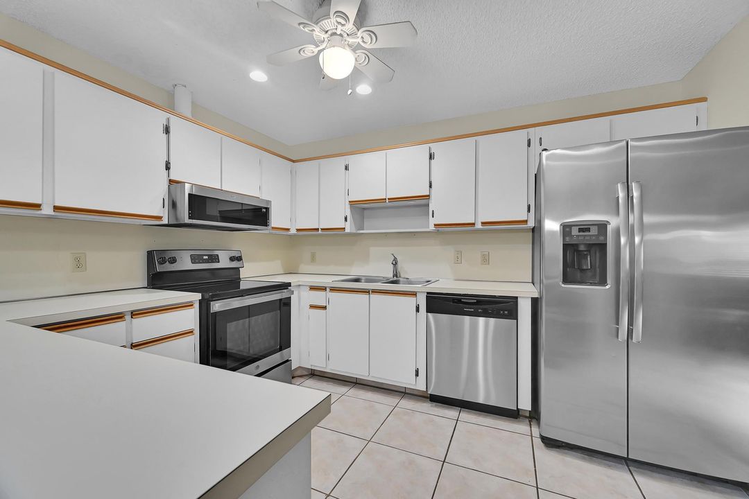 待售: $224,900 (2 贝兹, 2 浴室, 1480 平方英尺)