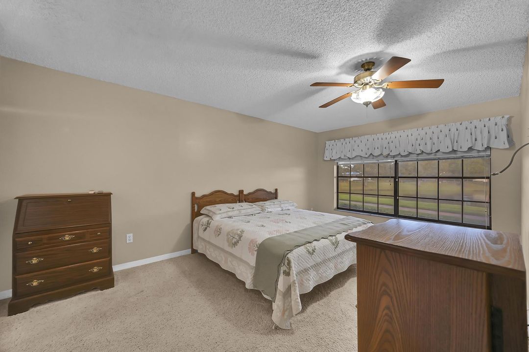 待售: $224,900 (2 贝兹, 2 浴室, 1480 平方英尺)