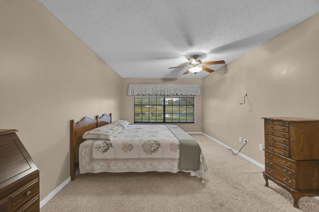 待售: $224,900 (2 贝兹, 2 浴室, 1480 平方英尺)