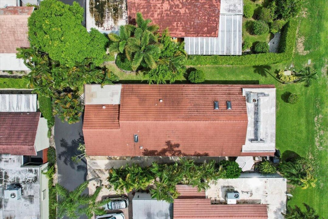 En Venta: $450,000 (3 camas, 2 baños, 2200 Pies cuadrados)