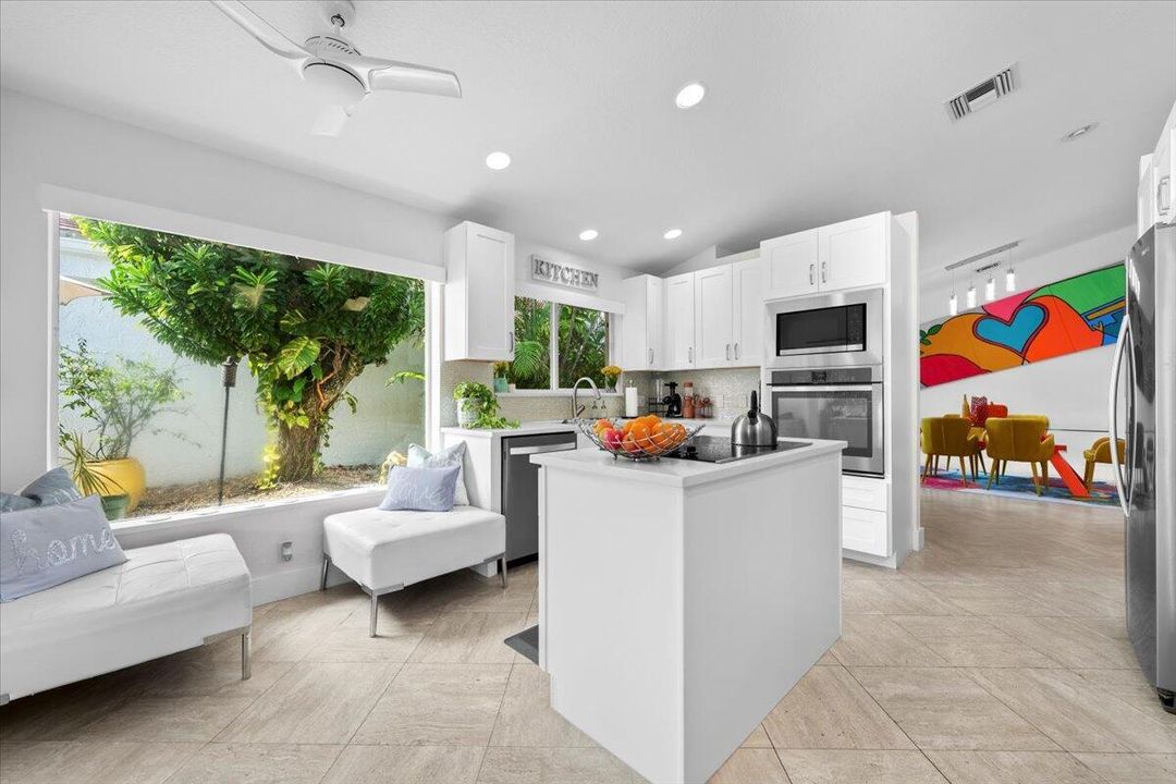 En Venta: $450,000 (3 camas, 2 baños, 2200 Pies cuadrados)