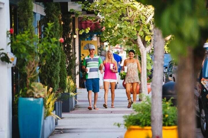 For Rent: $1,950 (2 beds, 1 baths, 948 Square Feet)