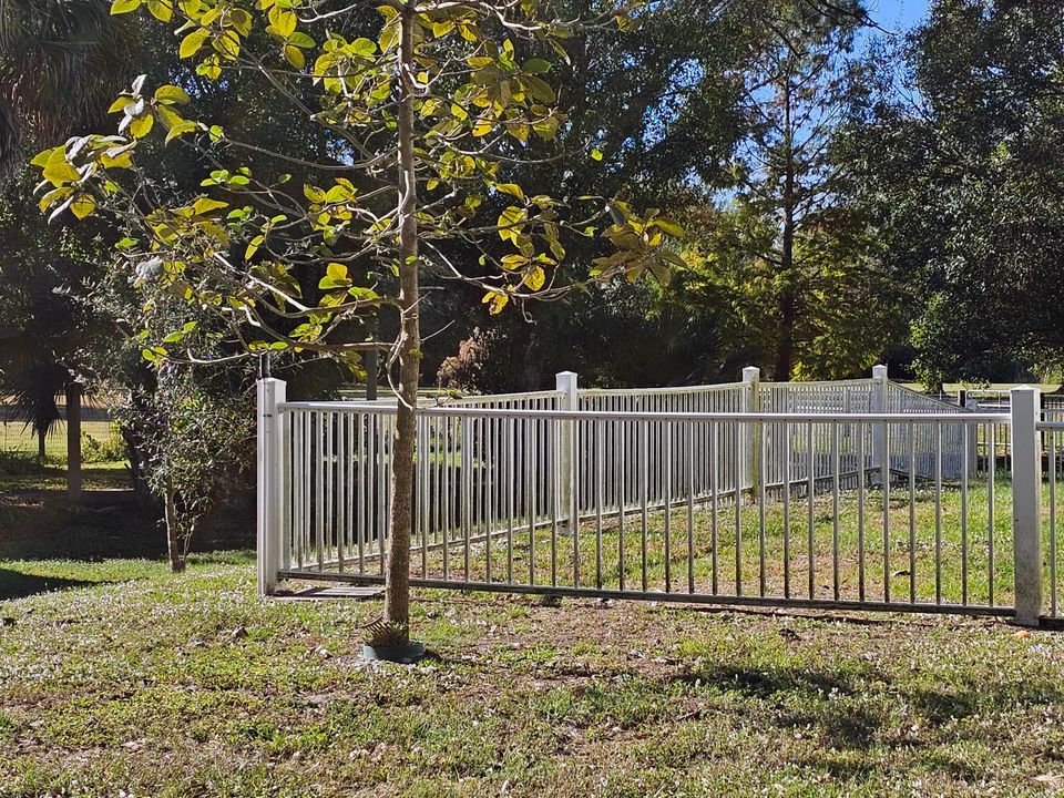 En Venta: $800,000 (3 camas, 3 baños, 2382 Pies cuadrados)