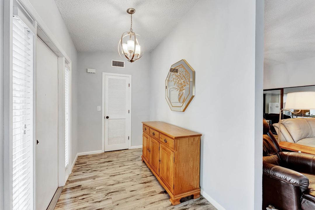 En Venta: $499,000 (3 camas, 2 baños, 2051 Pies cuadrados)