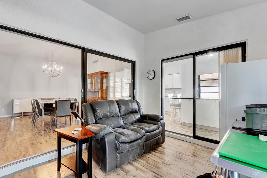 En Venta: $499,000 (3 camas, 2 baños, 2051 Pies cuadrados)