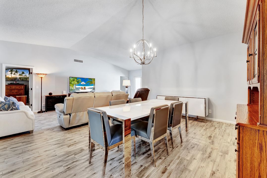 En Venta: $499,000 (3 camas, 2 baños, 2051 Pies cuadrados)